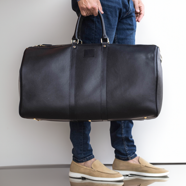 Grained leather sports bag